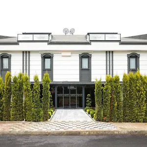 Gardenmode Airport Hotel Tasoluk