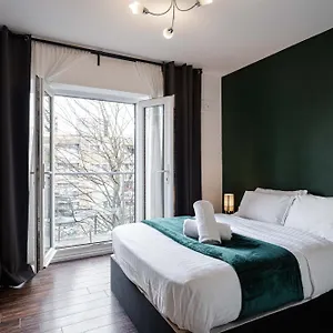 Otel Gate, Londra
