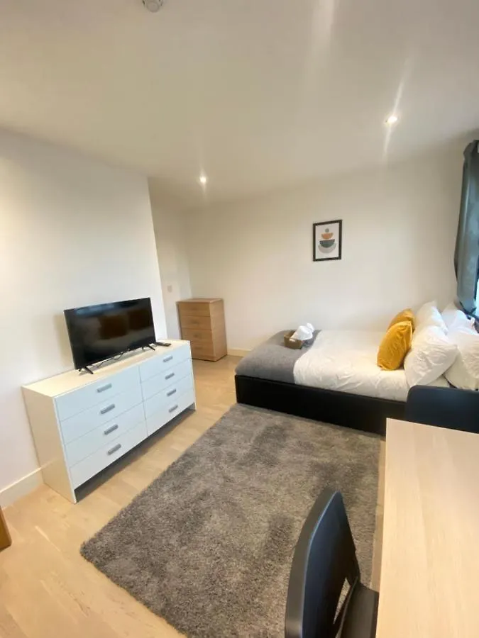 Pensión Cozy En-Suite Near Stratford Londres