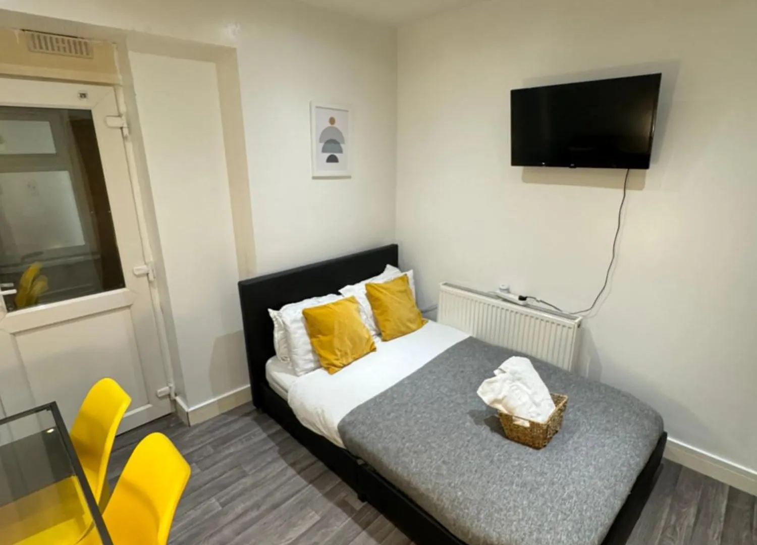 Cozy En-Suite Near Stratford Лондон Гостевой дом