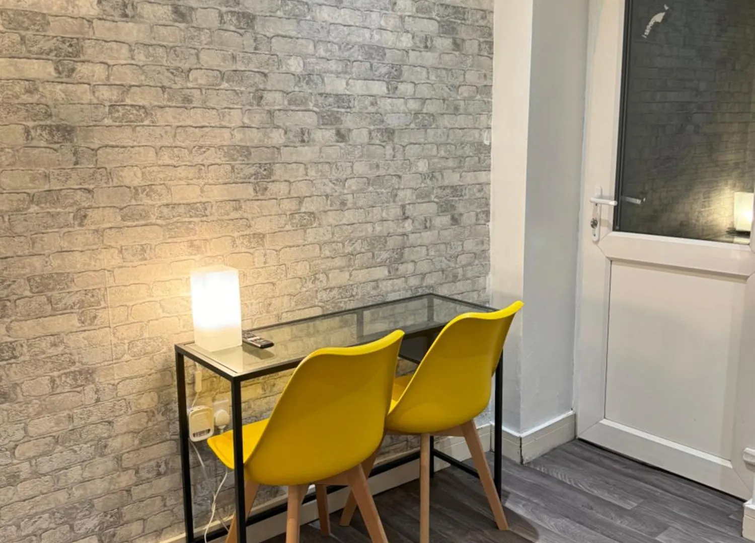 Гостевой дом Cozy En-Suite Near Stratford Лондон